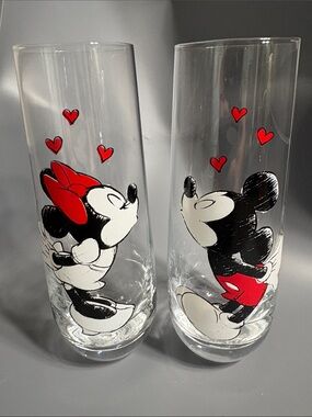 Disney Mickey & Minnie Mouse Kiss Hearts Stemless Flute Glasses -  Set of 2